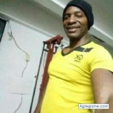 carloshendrickson chico soltero en Cerro