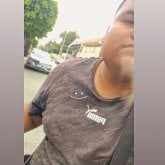 Busco ligar. Una mujer no importa la