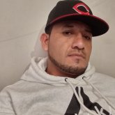 Conoser personas serca de mi. Alegre.