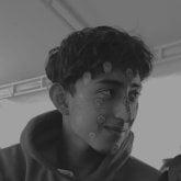 Estudiante. Busco conocer gente. Busco