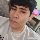 Busco pareja. Una amiga. Normal. Todo.