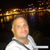 bruguerol chico divorciado en Palafrugell