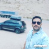 Busco pareja. Solteiras.