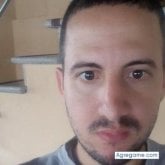 Encuentra Hombres solteros en Villa Mella