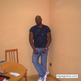 Chatear con ysrael de Azua De Compostela