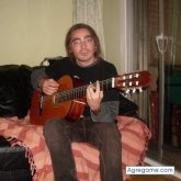 elVecino chico soltero en Benissa