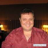 ElExtranjeroEnMed chico soltero en Medellín