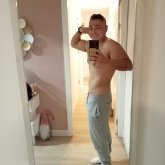 Conocer gente nueva. Soy alegre