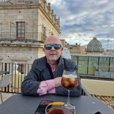 Funcionaro. Mujer de más 55 chatear.