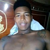 Busco pareja. Una mujer decidida a todo.