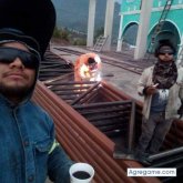 Busco ligar. Mujeres. Alegre educado.