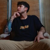 Mujeres, 25 a 30 años. Soltero delgado.