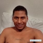 Busco hacer amistades. Amistades. Buen