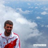 Encuentra Hombres solteros en Tres Lomas