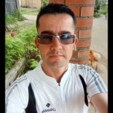 Pareja..
.. Soltero..mmm. Me escribes y