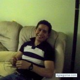 Angelobesa chico separado en 