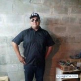Busco: una chica solteraMe defino: soy feliz solo buscó