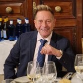 Busco ligar. Busco a una mujer