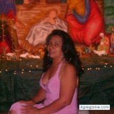 Me defino: una mujer muy alegre y cariñosa, muy responsable