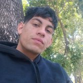 Busco conocer gente. Un chico simpatico.