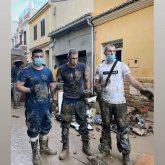 Busco pareja. Una amiga pero sin ningun