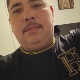 Una mujer hermosa k sea amable cariñosa