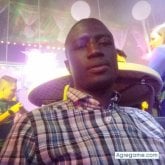 Obrero. Busco conocer gente. Conocer