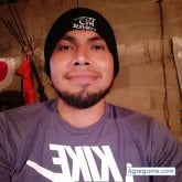 Busco pareja. Amigas. Sosiable. La