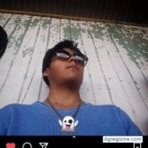 Busco ligar. A una chica linda. Una