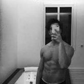 No se. Busco hacer amistades. Personas