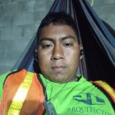 Electrico. Musco una chica para