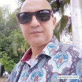 18294300421 chico soltero en Ensanche Libertad