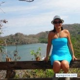 Mujeres Solteras en La Cruz