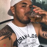 Busco pareja. Personas alegres. Una