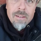 Alguien con compartir risas y ayudar