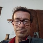 Solo mujeres. Divorciado, delgado y