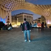 Estudiante. Busco mujeres con mi edad o