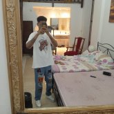 Bartender. Busco conocer gente. Conocer