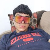 Busco mujeres blancas rubias con ojos