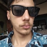 Lavacarros. Una pareja o algo del