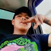 Una chica guapa
Y simpatica. Buena