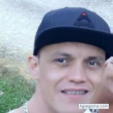 Encuentra Hombres solteros en Cisneros
