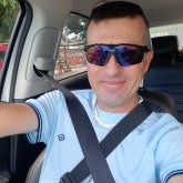 Busco conocer gente. Amigas. Serio,