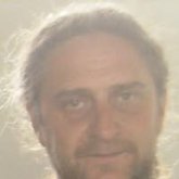 Empleado. Busco pareja. Una relación