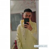 Busco pareja. Una aventura pasarla bien.