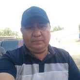 Busco ligar. Amistad y algo más,.