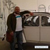 Busco: Mujer para salir, charlar, y si se puede construir