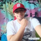 Busco ligar. Acurrucarme en la cama