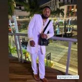 Busco pareja. Amiga con beneficios.