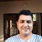 Enpleado. Busco mujeres solteras.